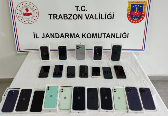 Trabzon’da Kaçakçılık Operasyonu! Iphone, Samsung, Huawei Hepsi Ele Geçirildi – Trabzon Haber, Son dakika Trabzon Haberleri