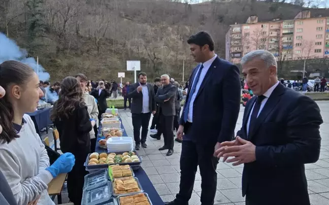 Çaykara Anadolu Lisesi’nden SMA Hastası Çocuklara Destek Kermesi